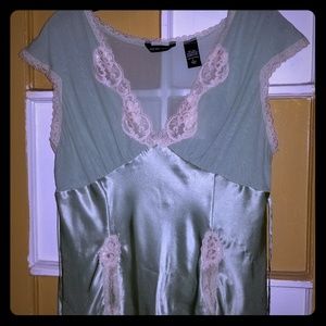 Silk Blouse with Lace embroidery NWT